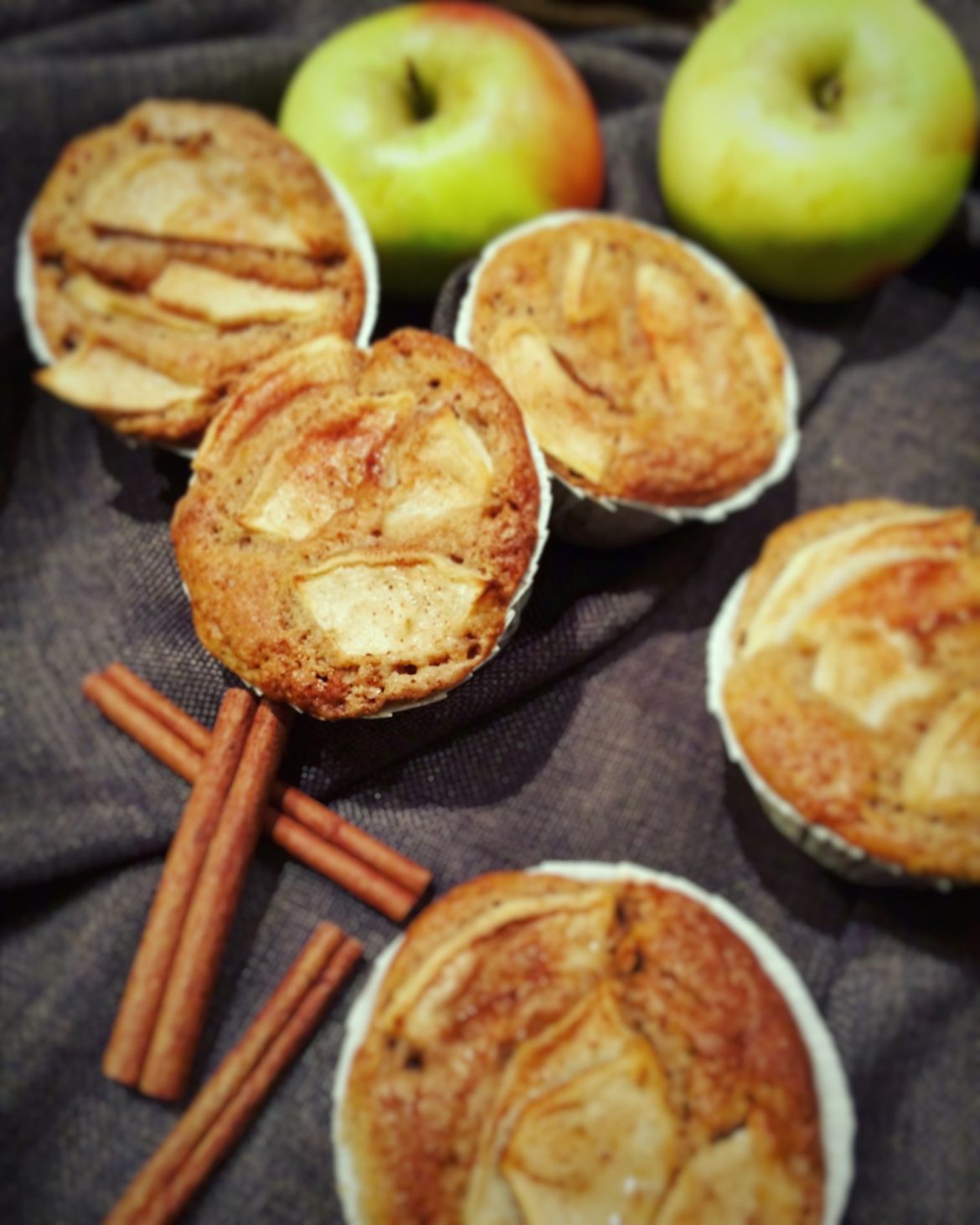 Apfel-Buttermilch-Muffins – Gaumenspielerei
